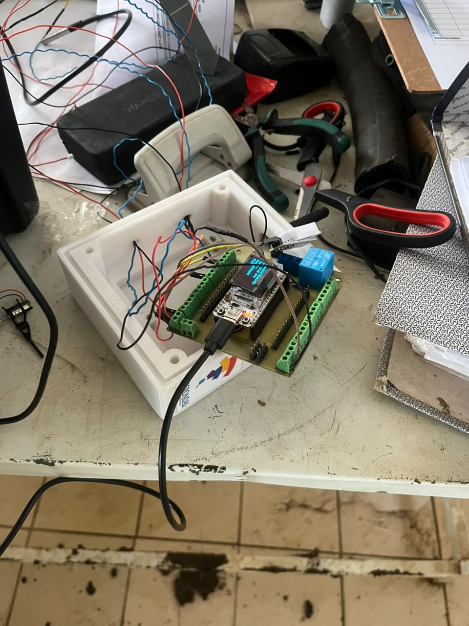 Ensamble del prototipo en taller